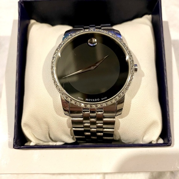 NEEDS BATTERY! Men’s Movado 1 Ct. Diamond Bezel Museum 40mm Watch - Picture 2 of 15